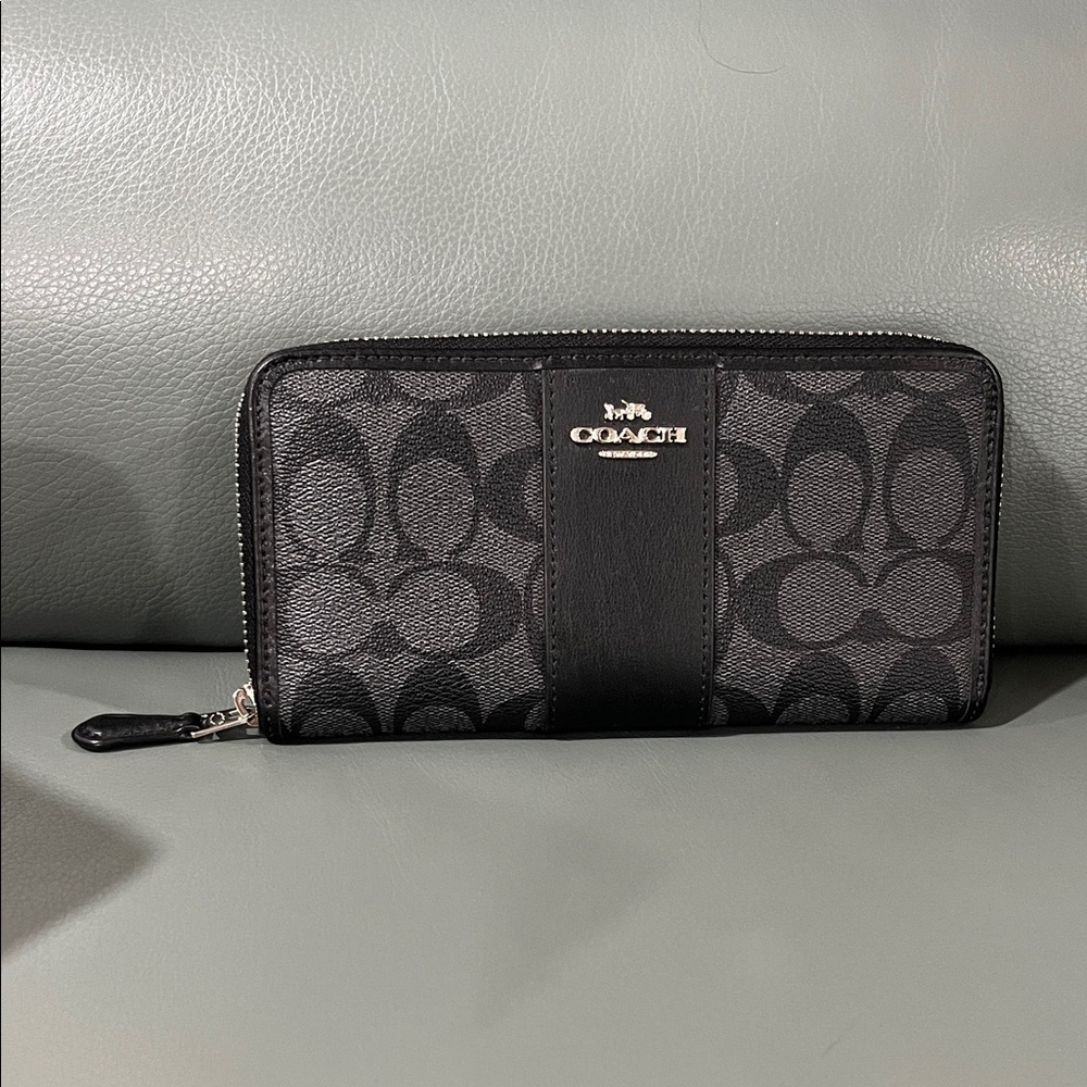 Like new Coach Signature Black and Gray Zip Wallet